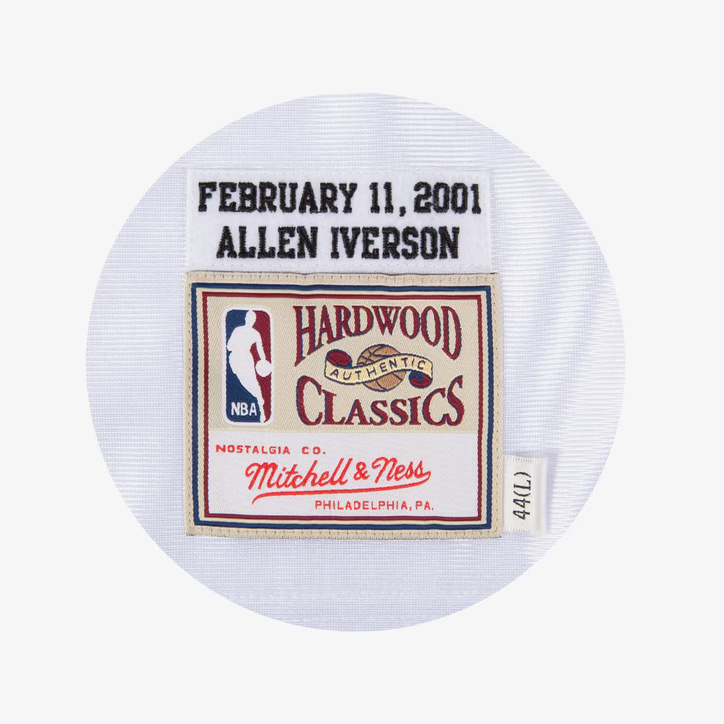 Allen Iverson Philadelphia 76ers 2001-02 White